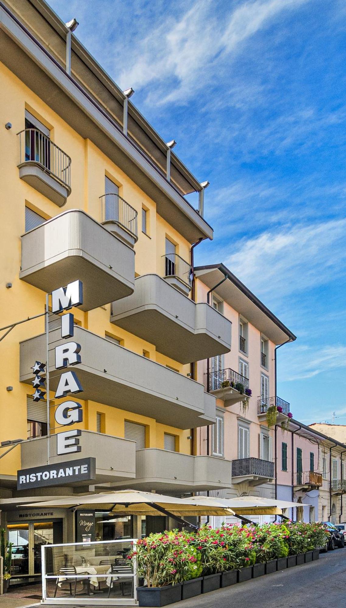 וירג'יו Hotel Mirage מראה חיצוני תמונה